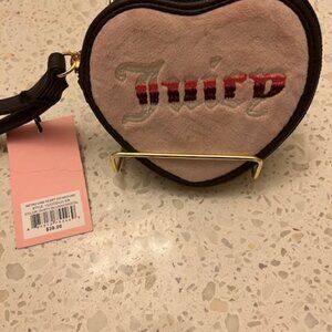 Juicy Couture NWT Retro Vibe Heart Shaped Zip Around Wristlet Blush & Chocolate
